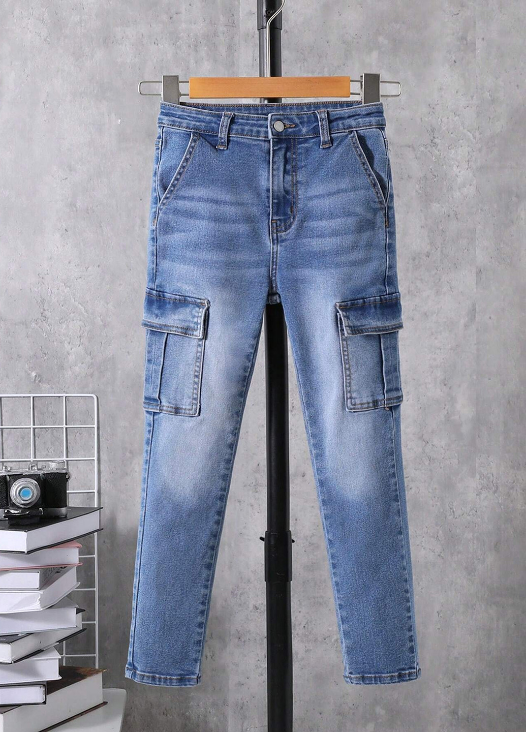 Голубые демисезонные карго джинсы SHEIN