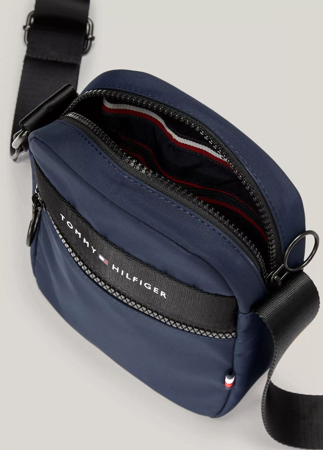 Сумка Tommy Hilfiger (358890603)