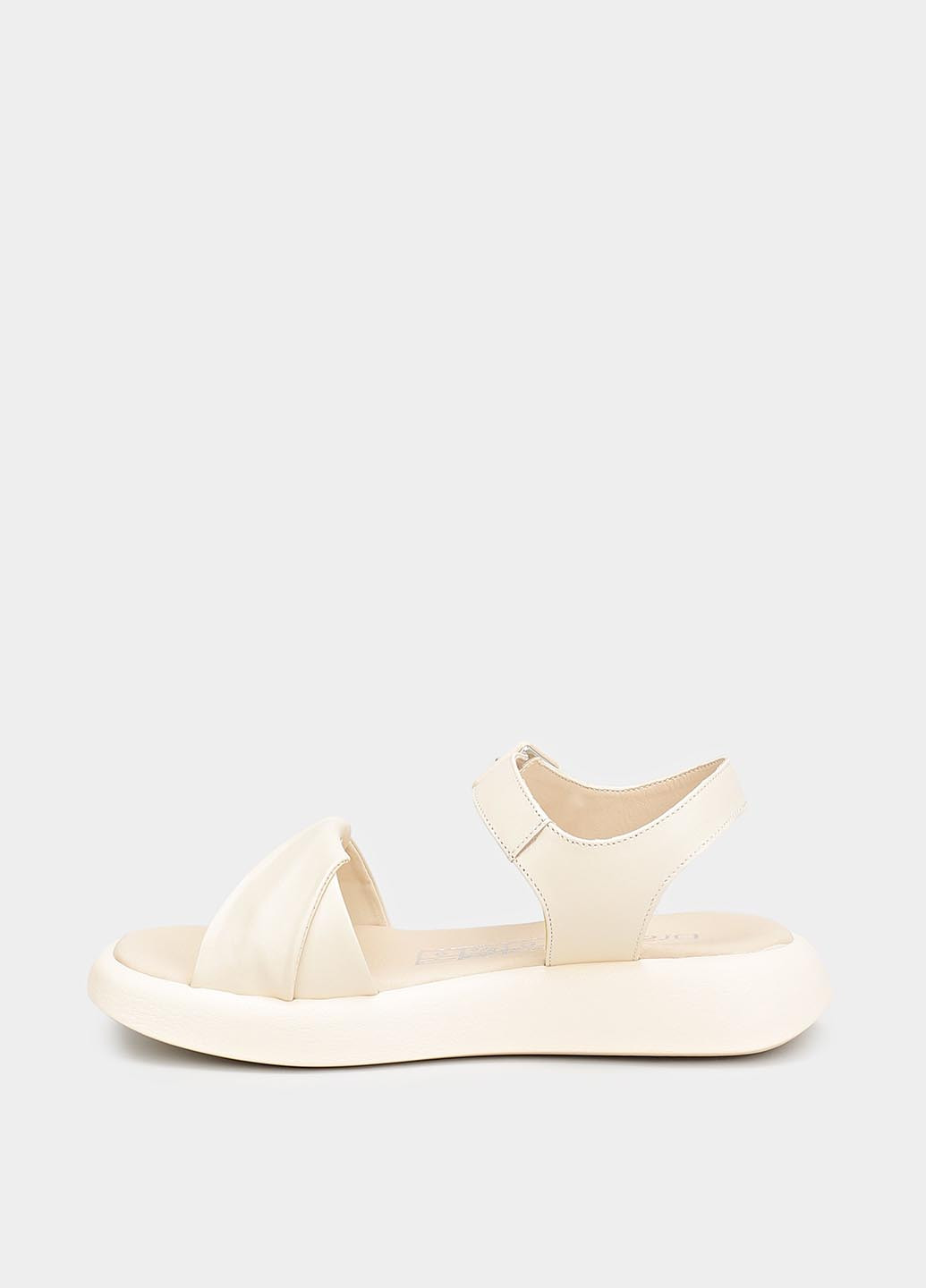 Бежевые босоножки Braska с ремешком с белой подошвой