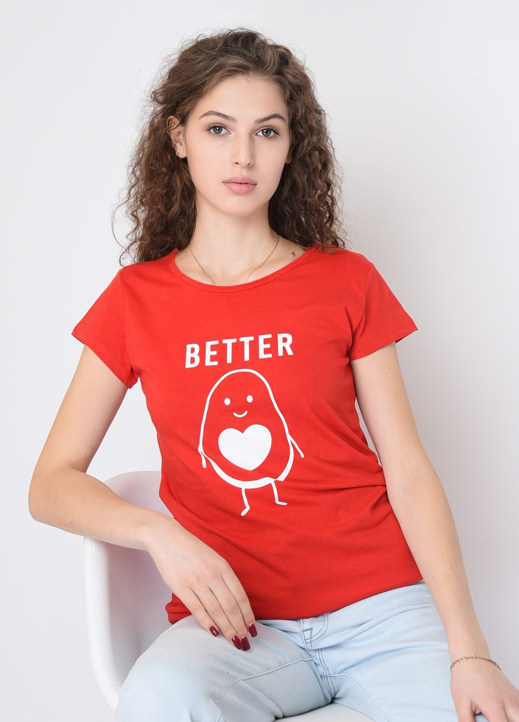 Красная летняя футболка женская красная с надписью Let's Shop