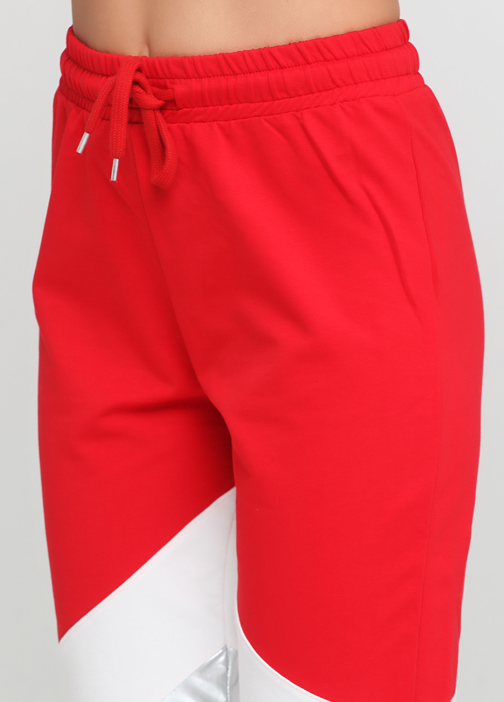 Красные спортивные демисезонные зауженные брюки R-Yon