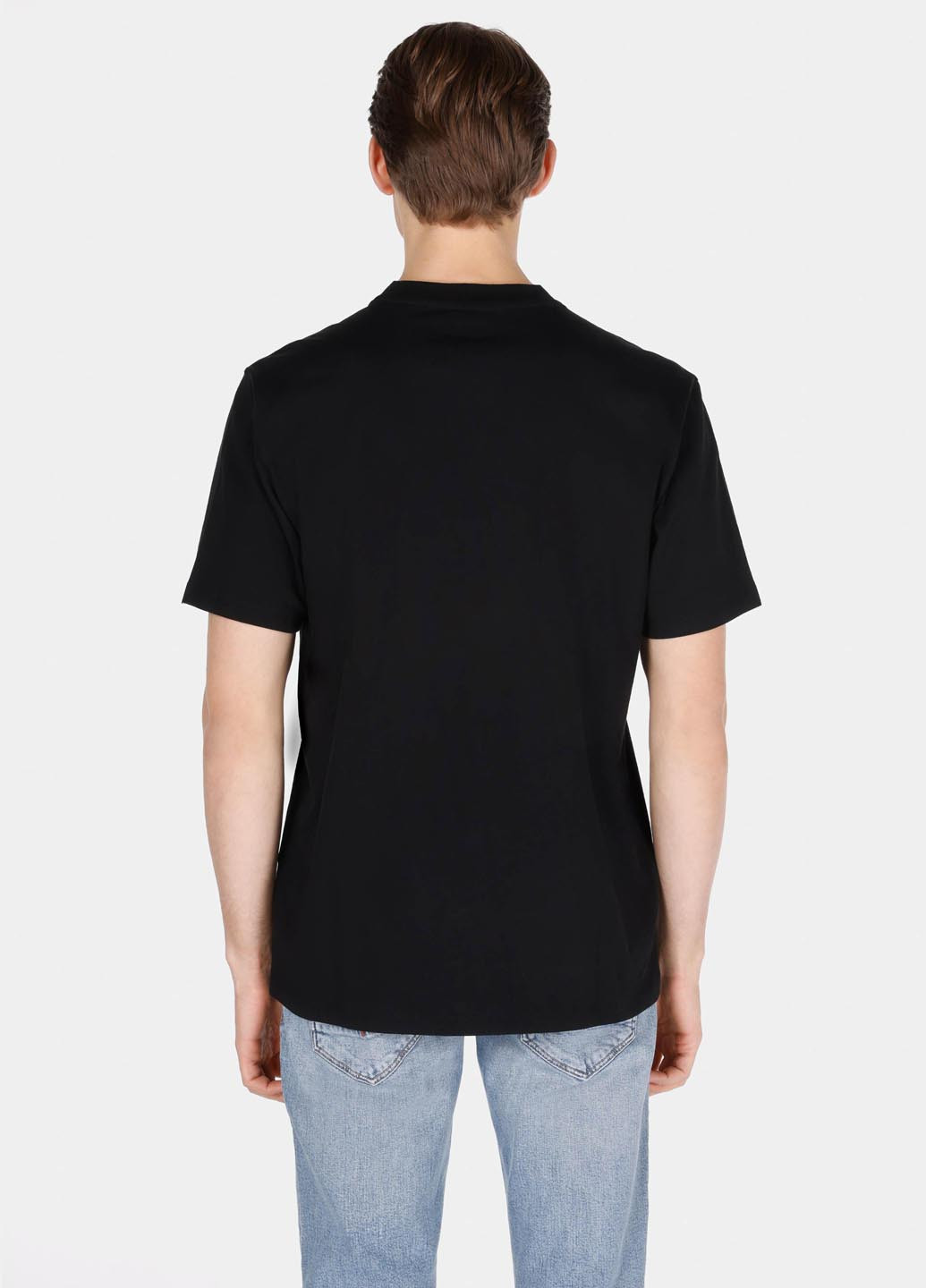 Черная футболка Colin's