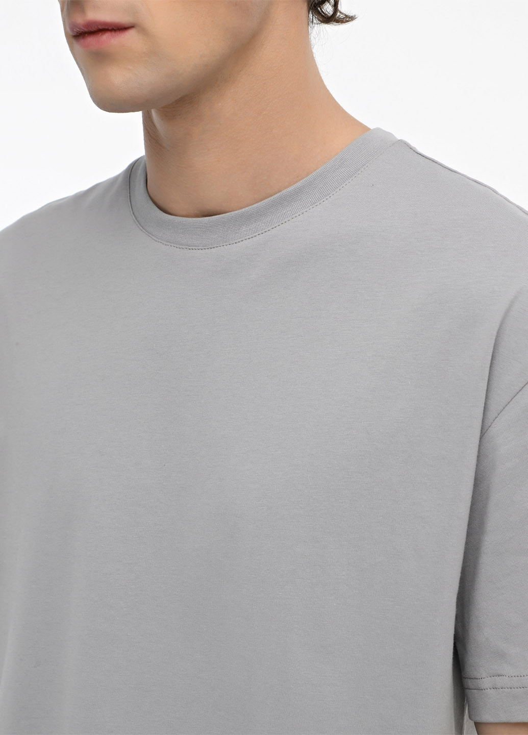 Светло-серая футболка Promin