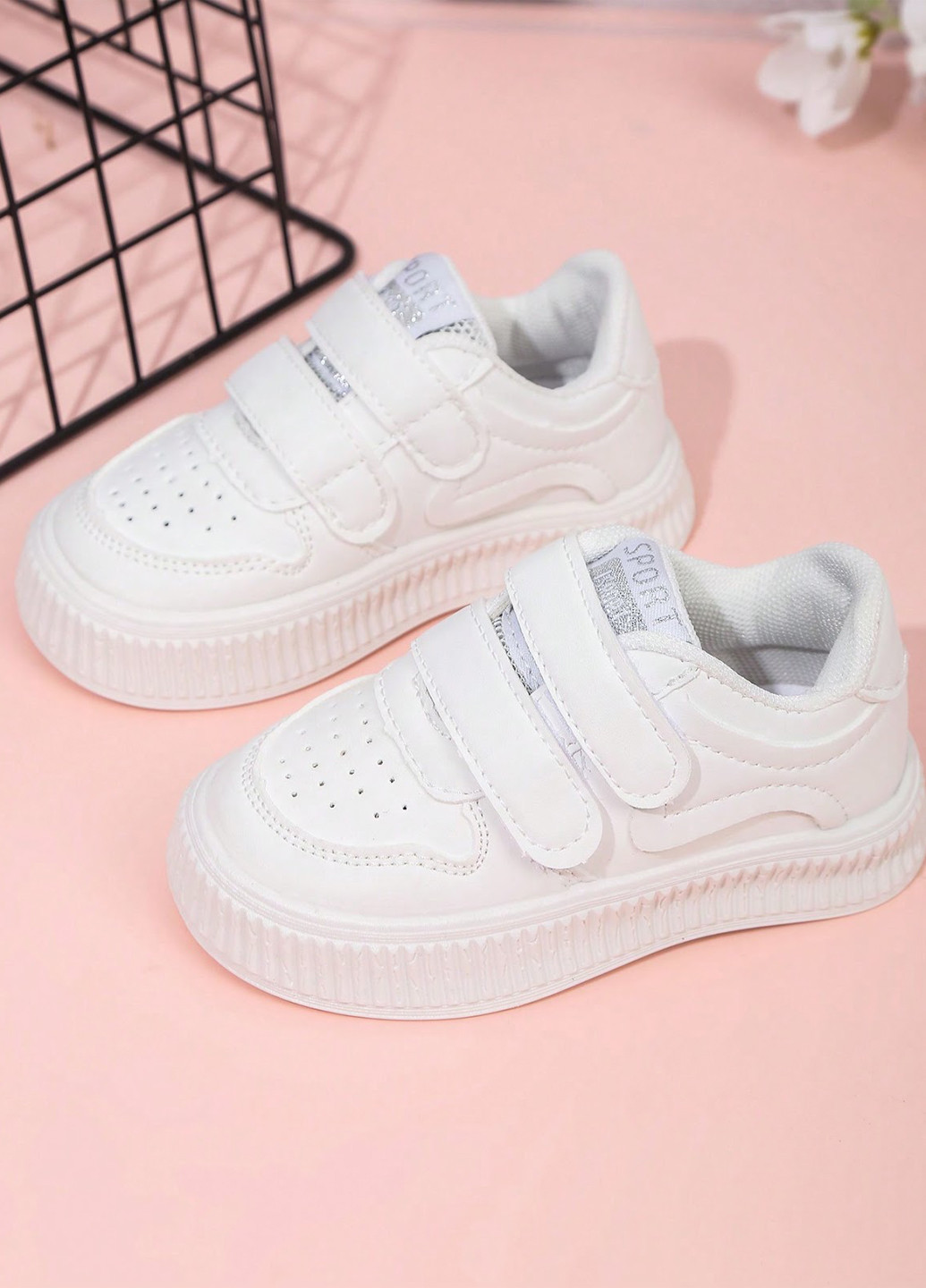 Білі всесезонні кросівки SHEIN