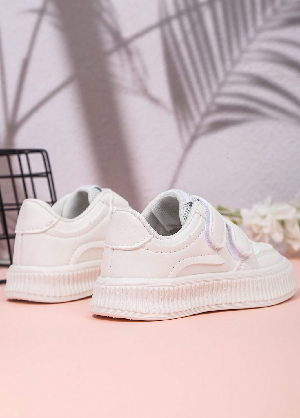 Білі всесезонні кросівки SHEIN