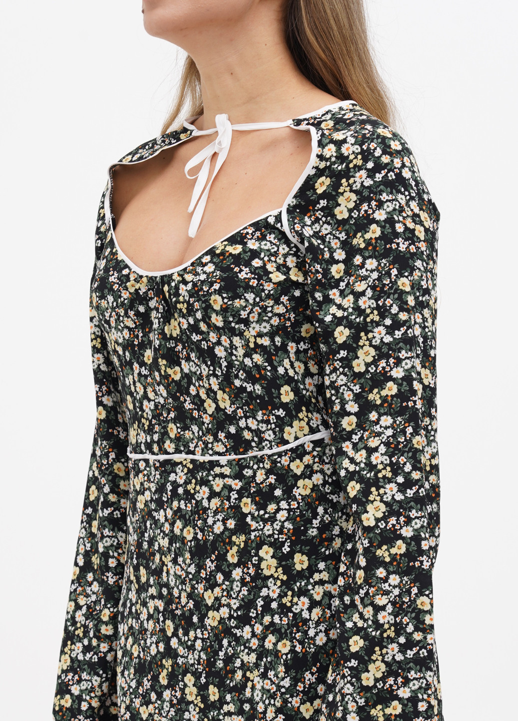 Черное кэжуал платье Fashion Union с цветочным принтом
