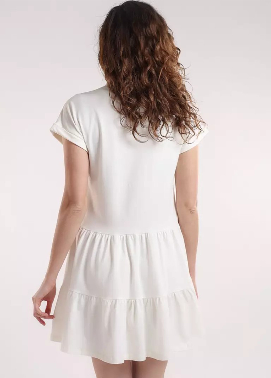 Молочное кэжуал платье BBL однотонное