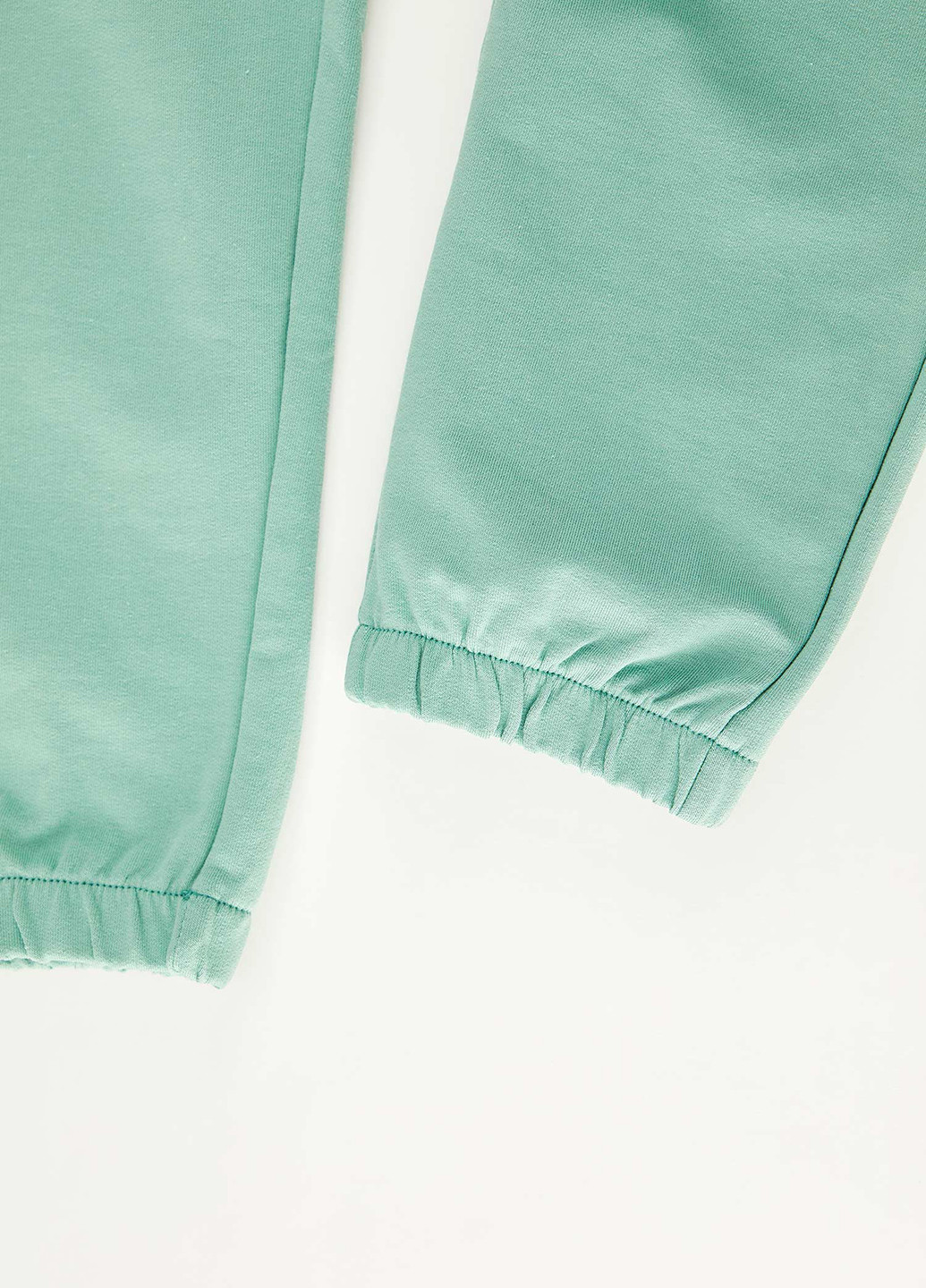 Зеленые кэжуал демисезонные джоггеры брюки DeFacto