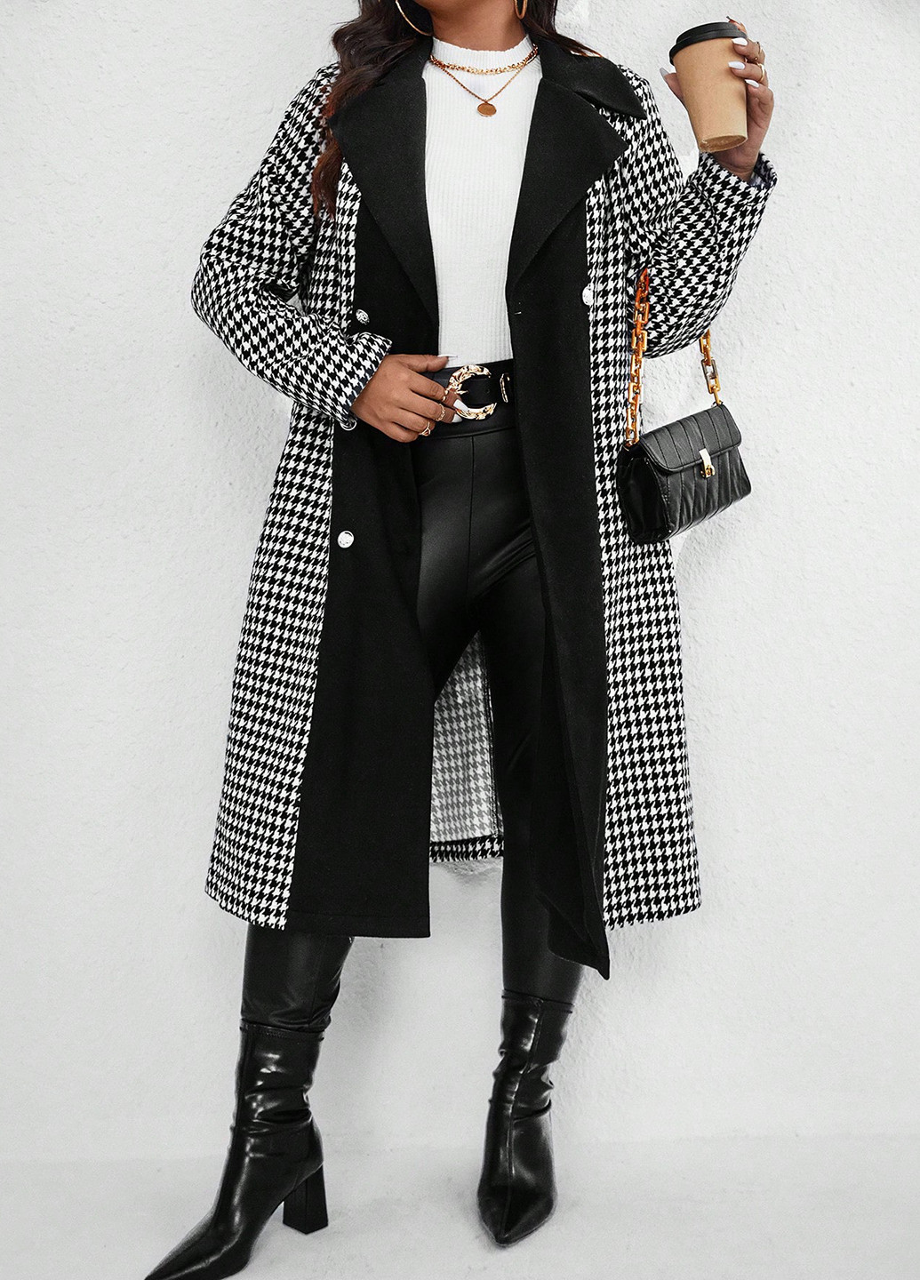 Черно-белое демисезонное Пальто двубортное SHEIN