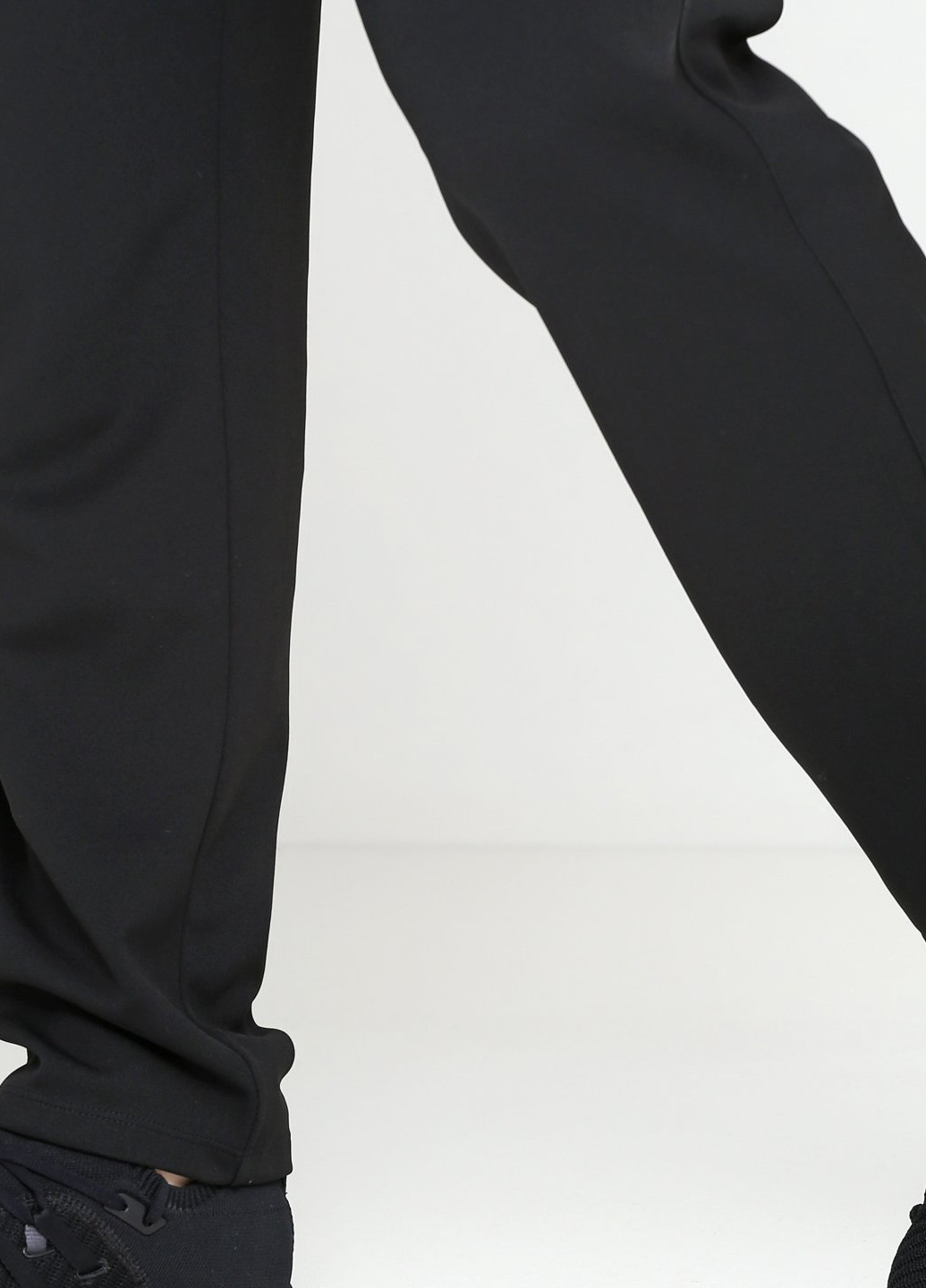 Черные спортивные демисезонные прямые брюки New Balance