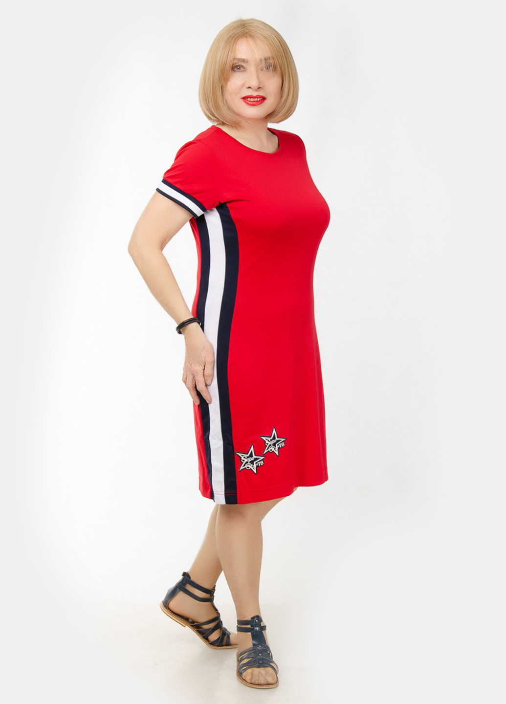 Красное кэжуал платье платье-футболка LibeAmore в полоску