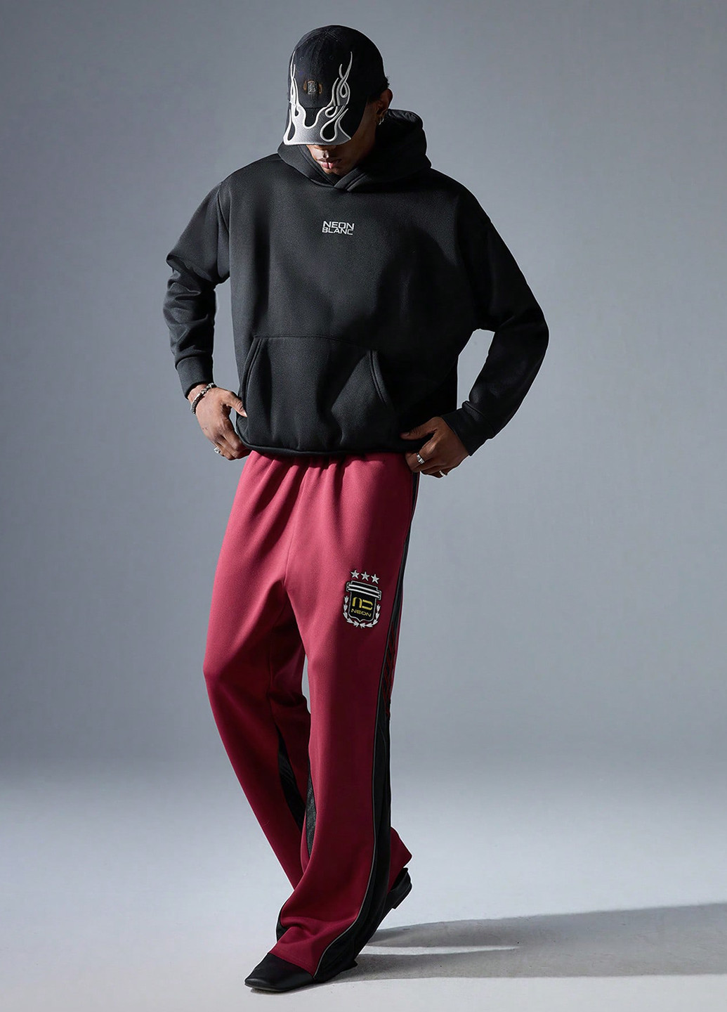 Бордовые спортивные демисезонные брюки SHEIN