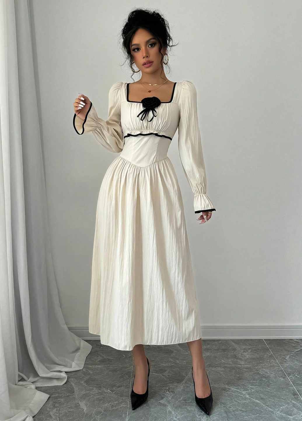 Молочное кэжуал, коктейльное платье SHEIN однотонное