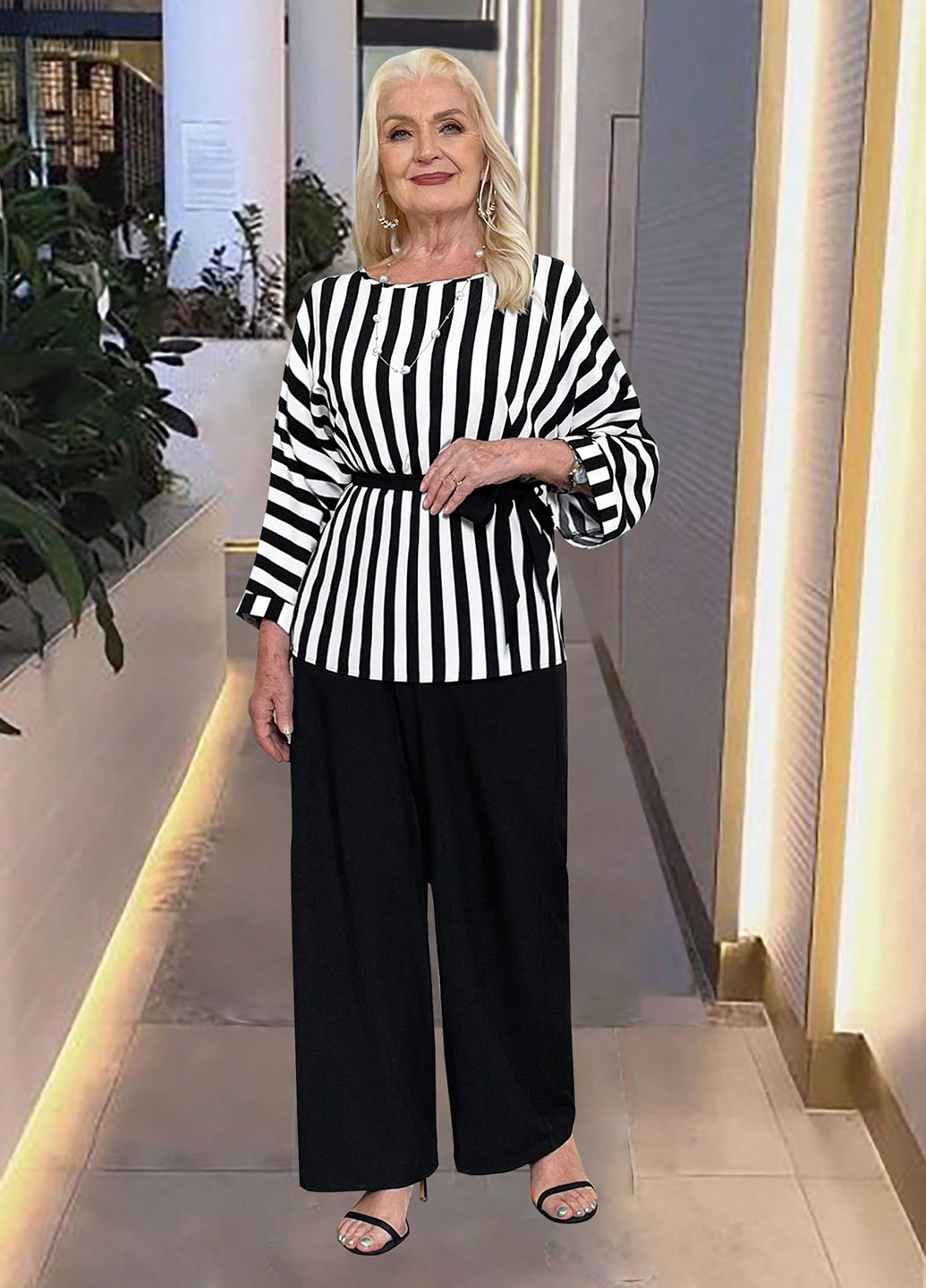 Чорно-білий демісезонний комплект (блуза, штани) SHEIN