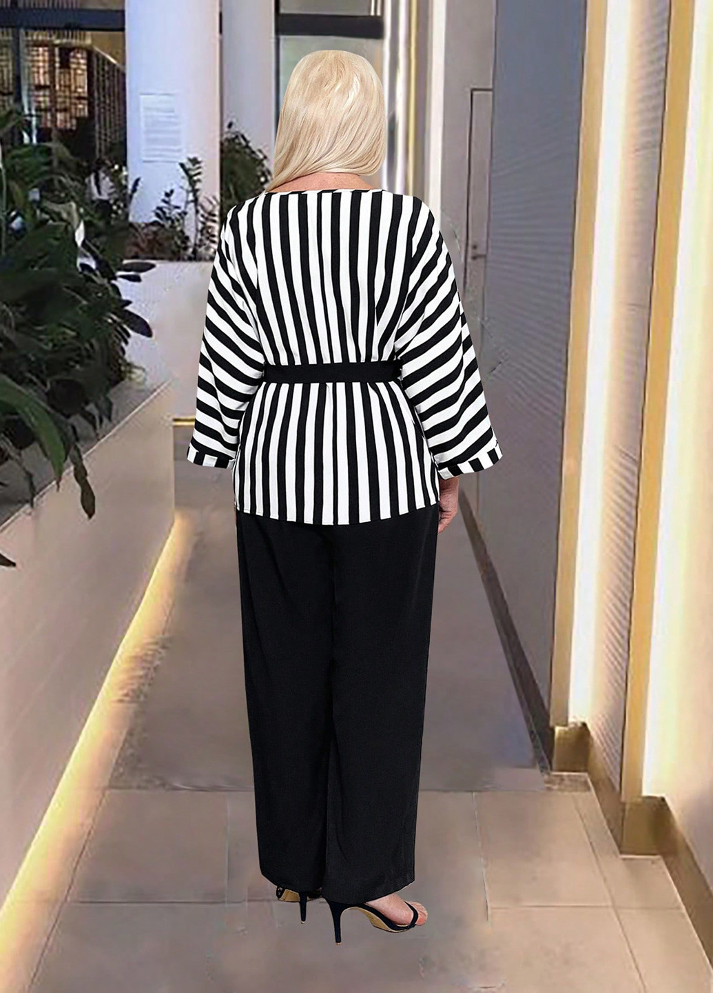 Чорно-білий демісезонний комплект (блуза, штани) SHEIN