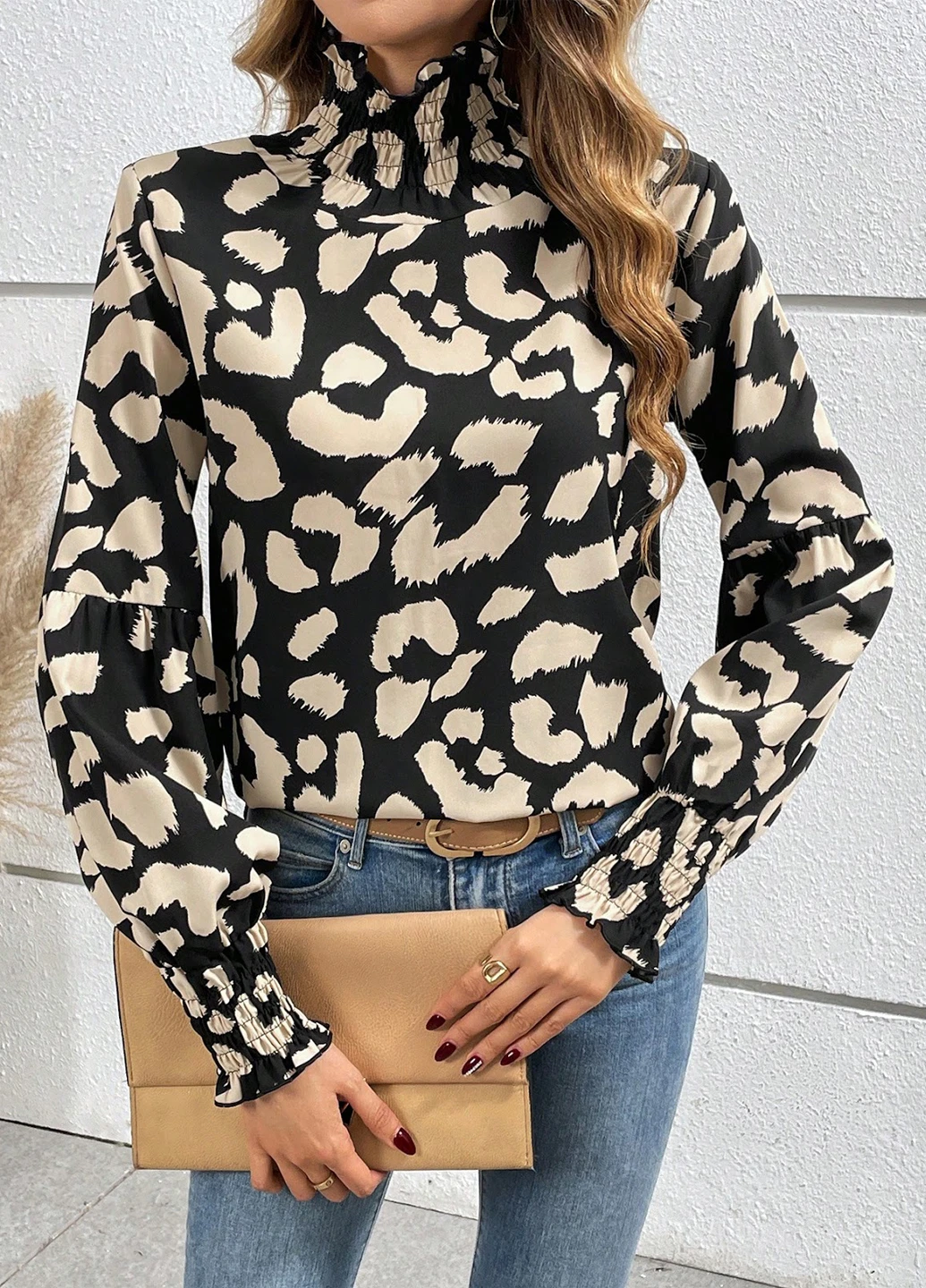 Чёрная блуза SHEIN