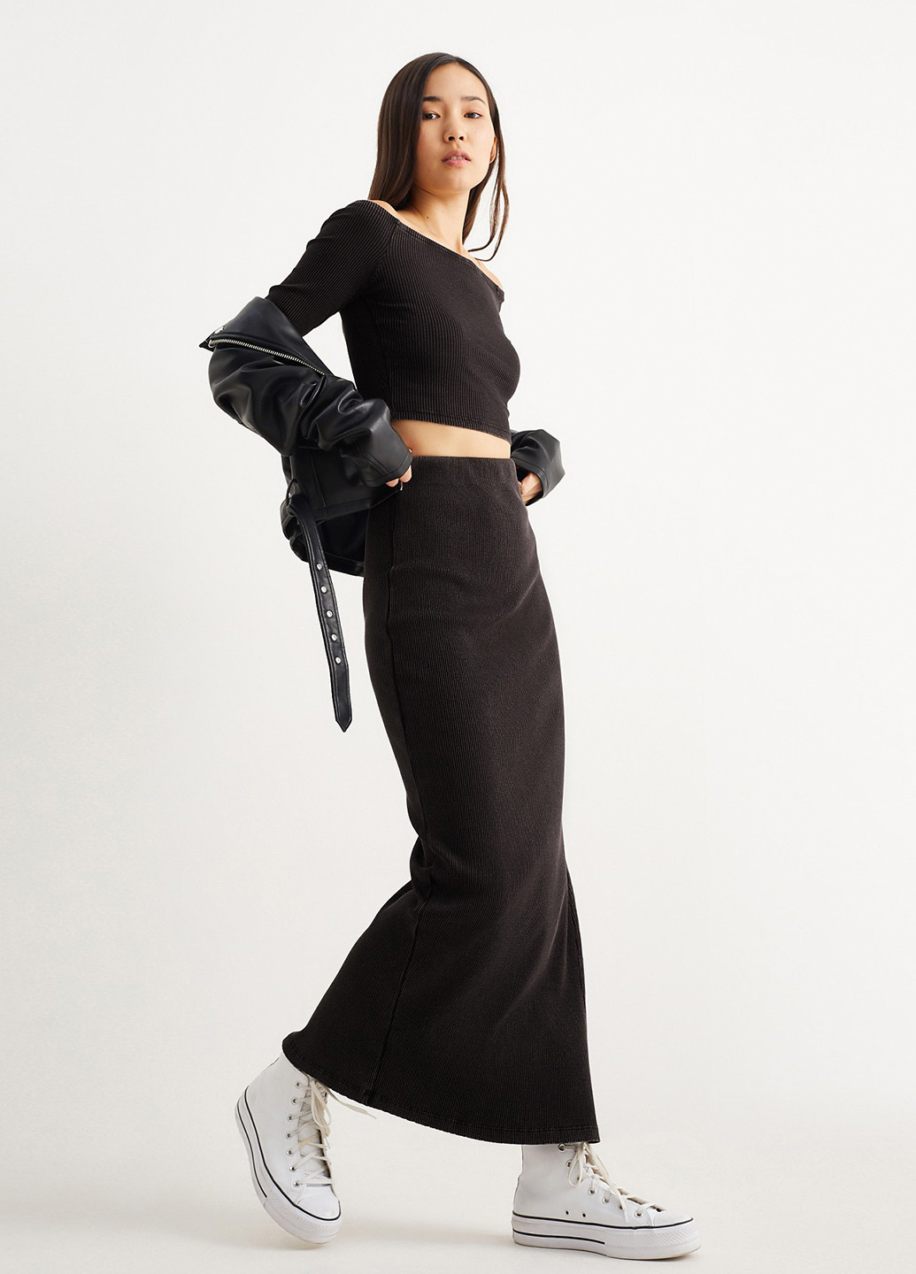 Темно-серый демисезонный комплект (юбка, топ) C&A