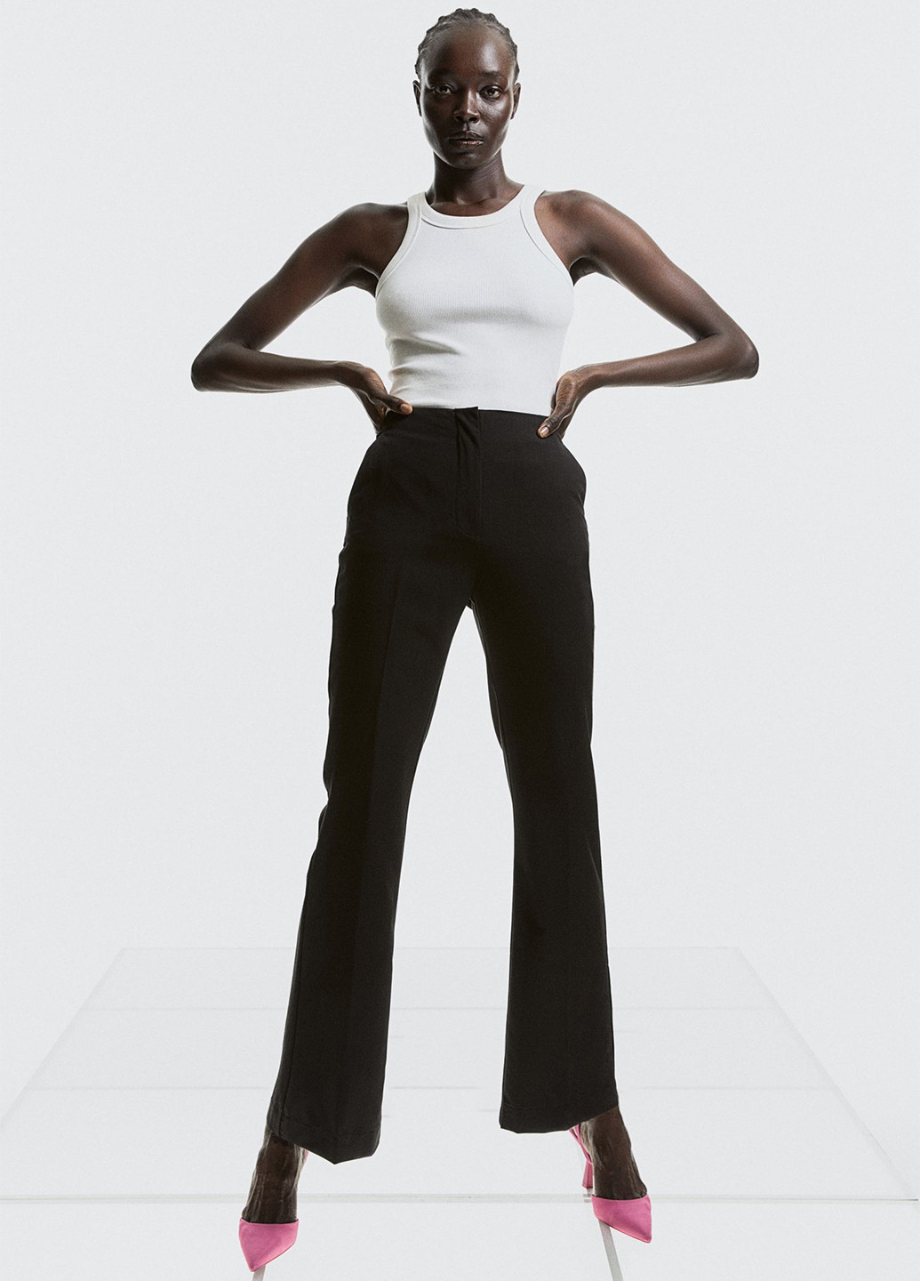 Черные классические демисезонные клеш брюки H&M