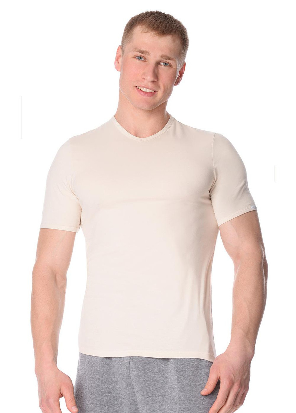 Темно-бежевая футболка мужская high emotion бежевый 531 Cornette