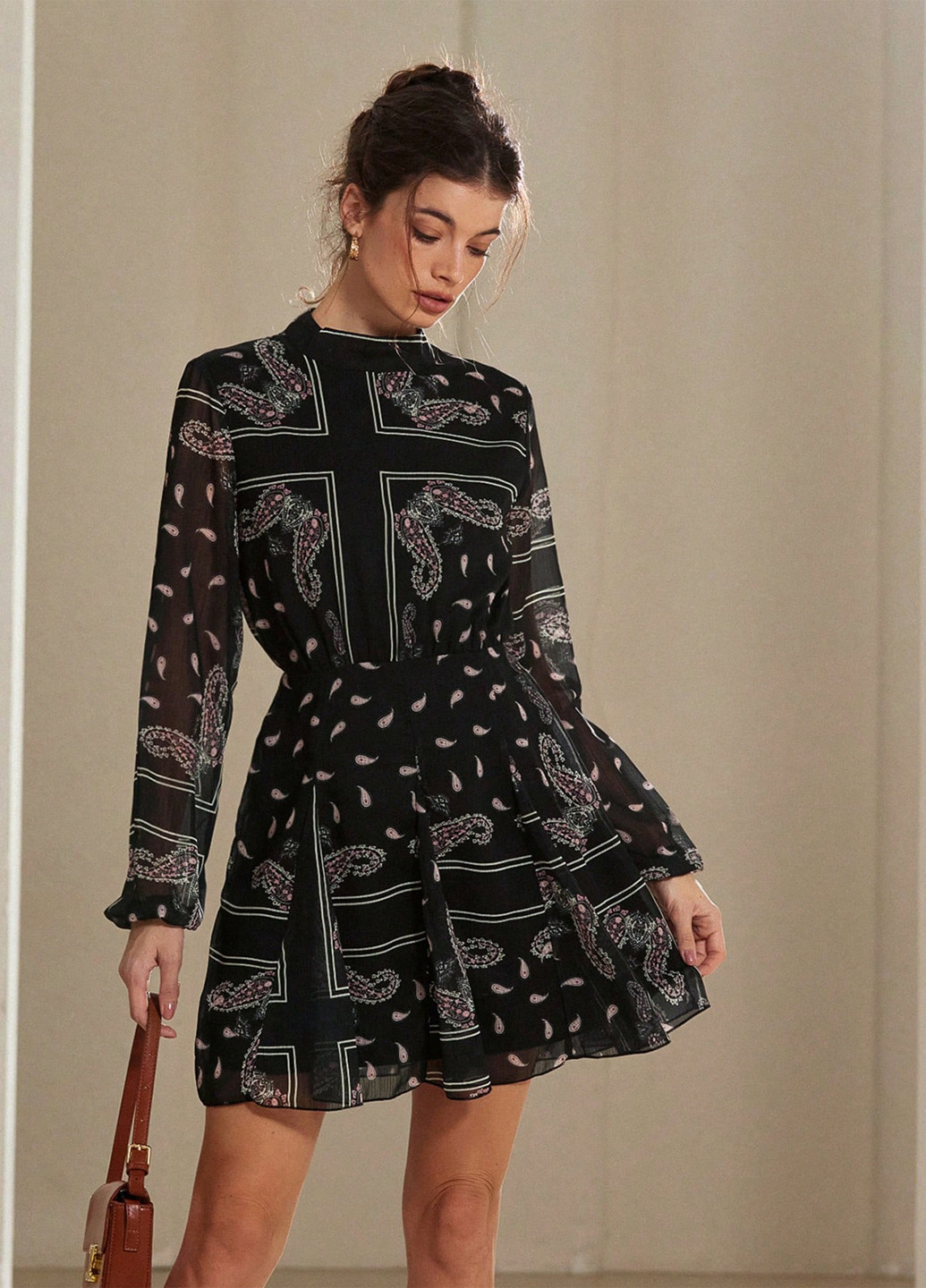 Черное кэжуал платье клеш SHEIN турецкие огурцы