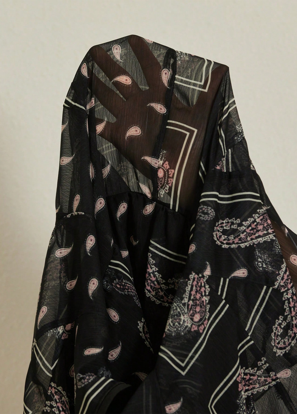 Черное кэжуал платье клеш SHEIN турецкие огурцы