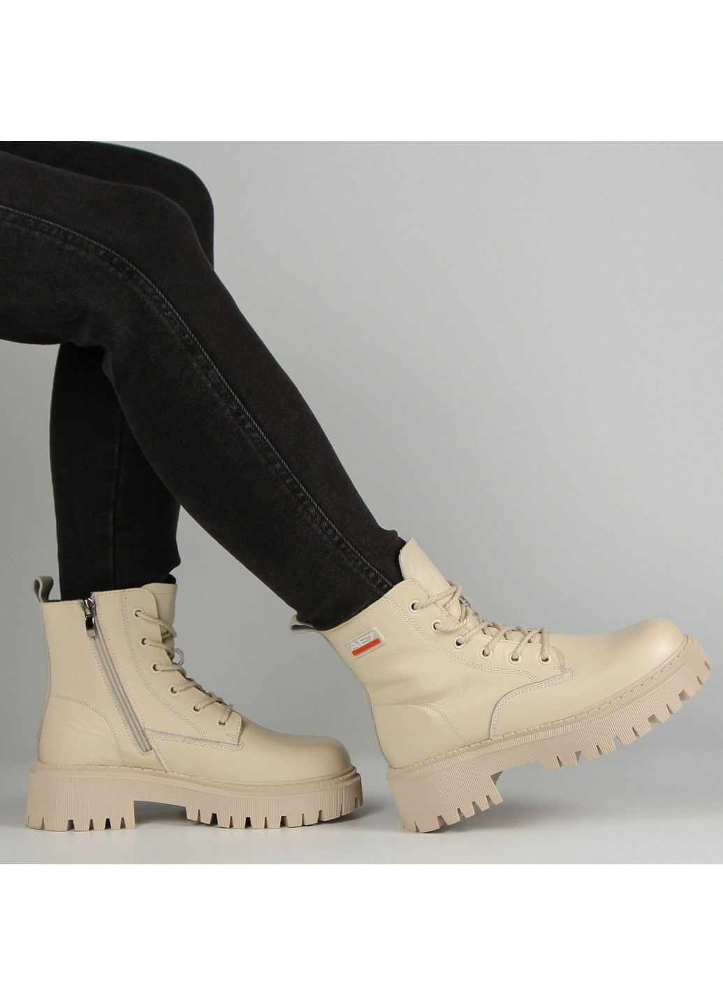 Жіночі черевики на низькому ходу 198472 Lifexpert (254684368)