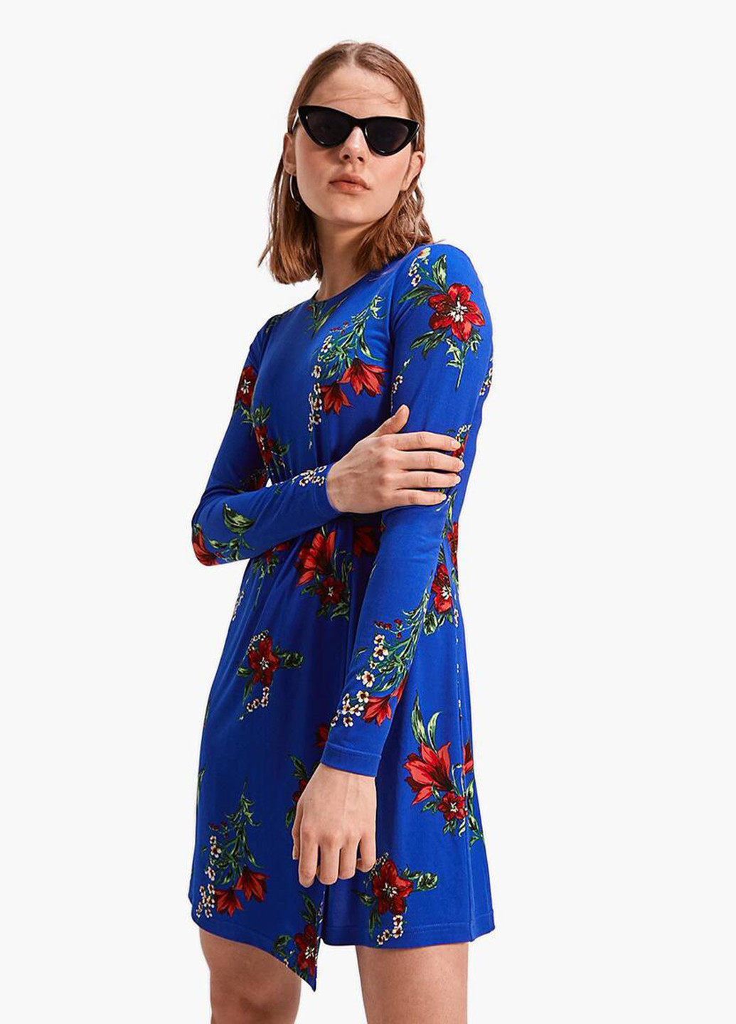 Синее кэжуал платье клеш Stradivarius с цветочным принтом