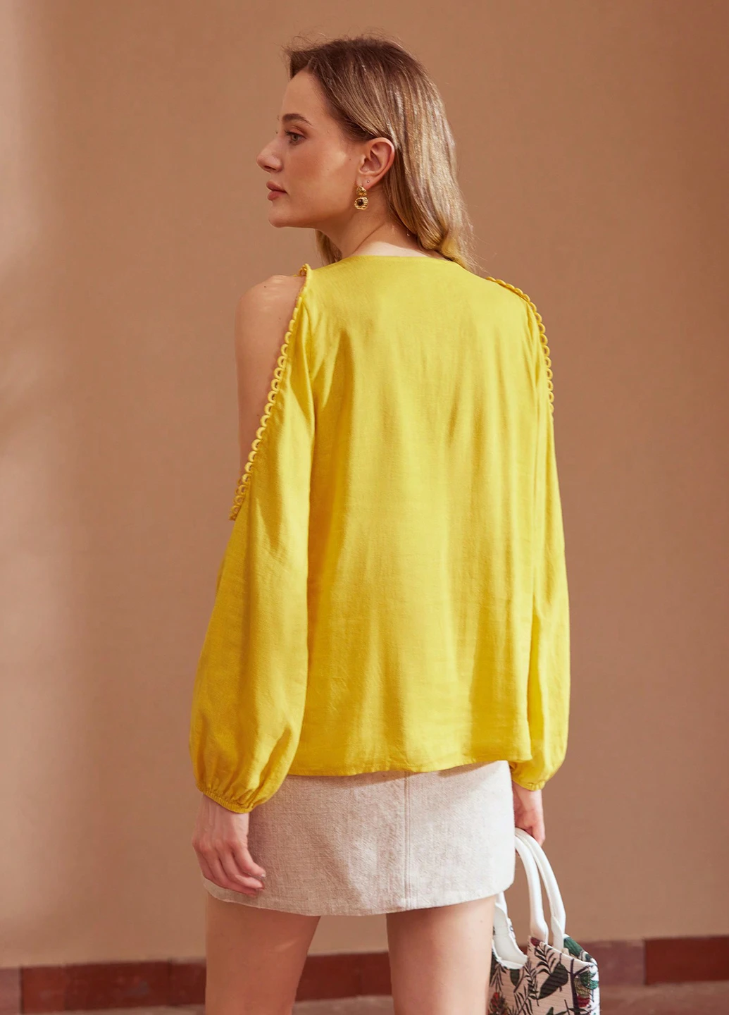Жёлтая блуза SHEIN