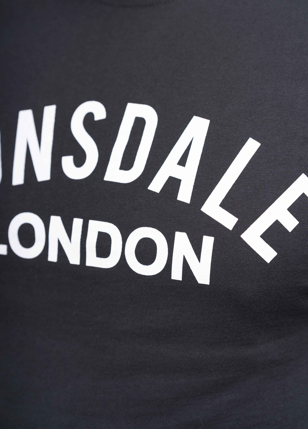 Чорна футболка Lonsdale BRADFIELD
