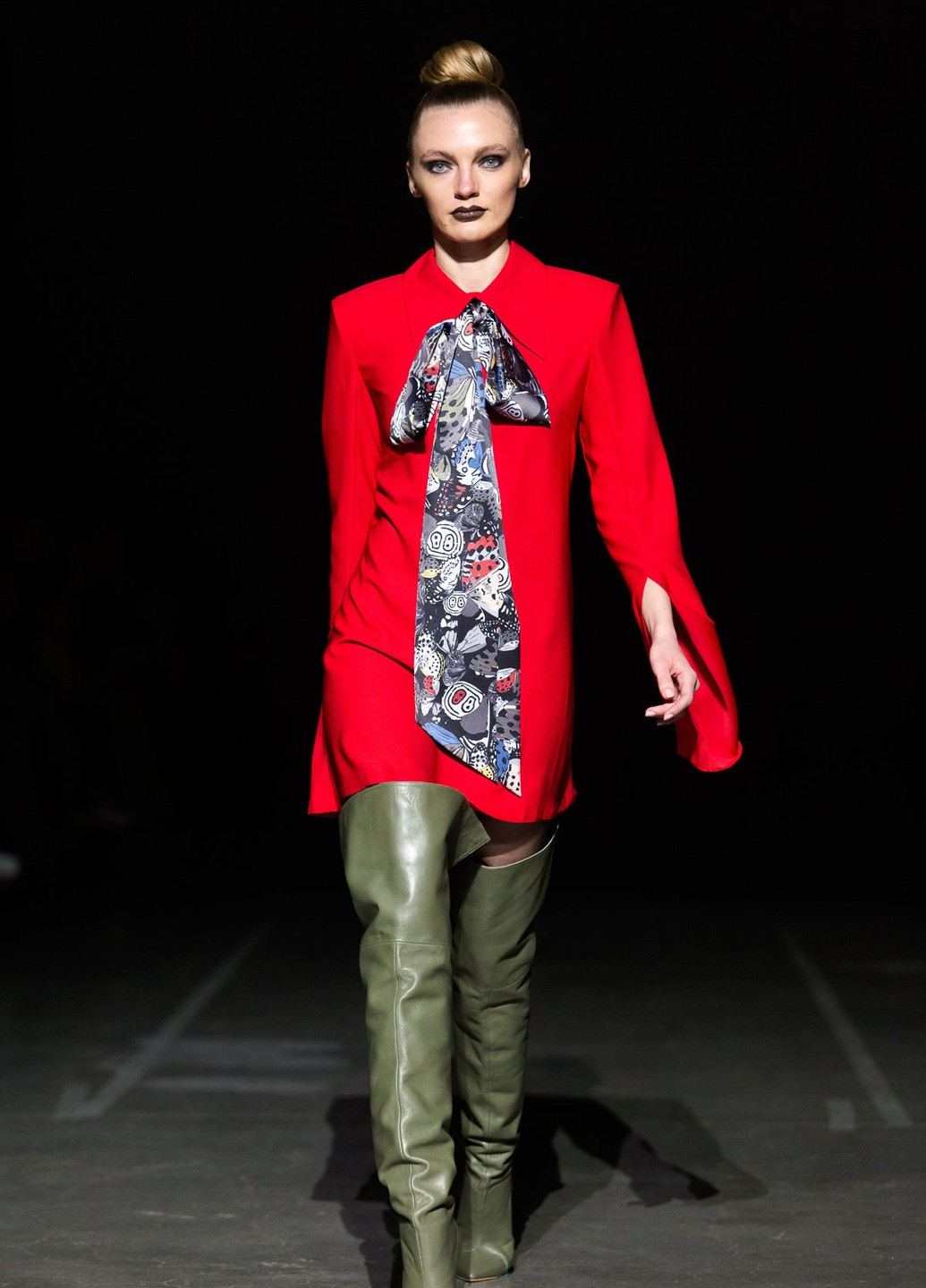 Красное кэжуал платье Dafna May однотонное