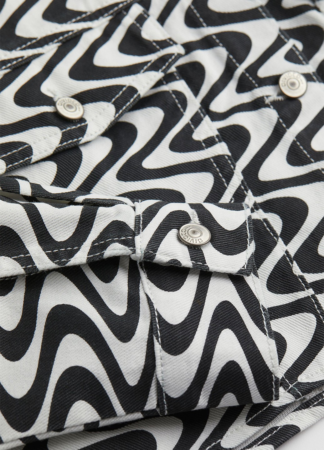 Чорно-біла демісезонна куртка H&M