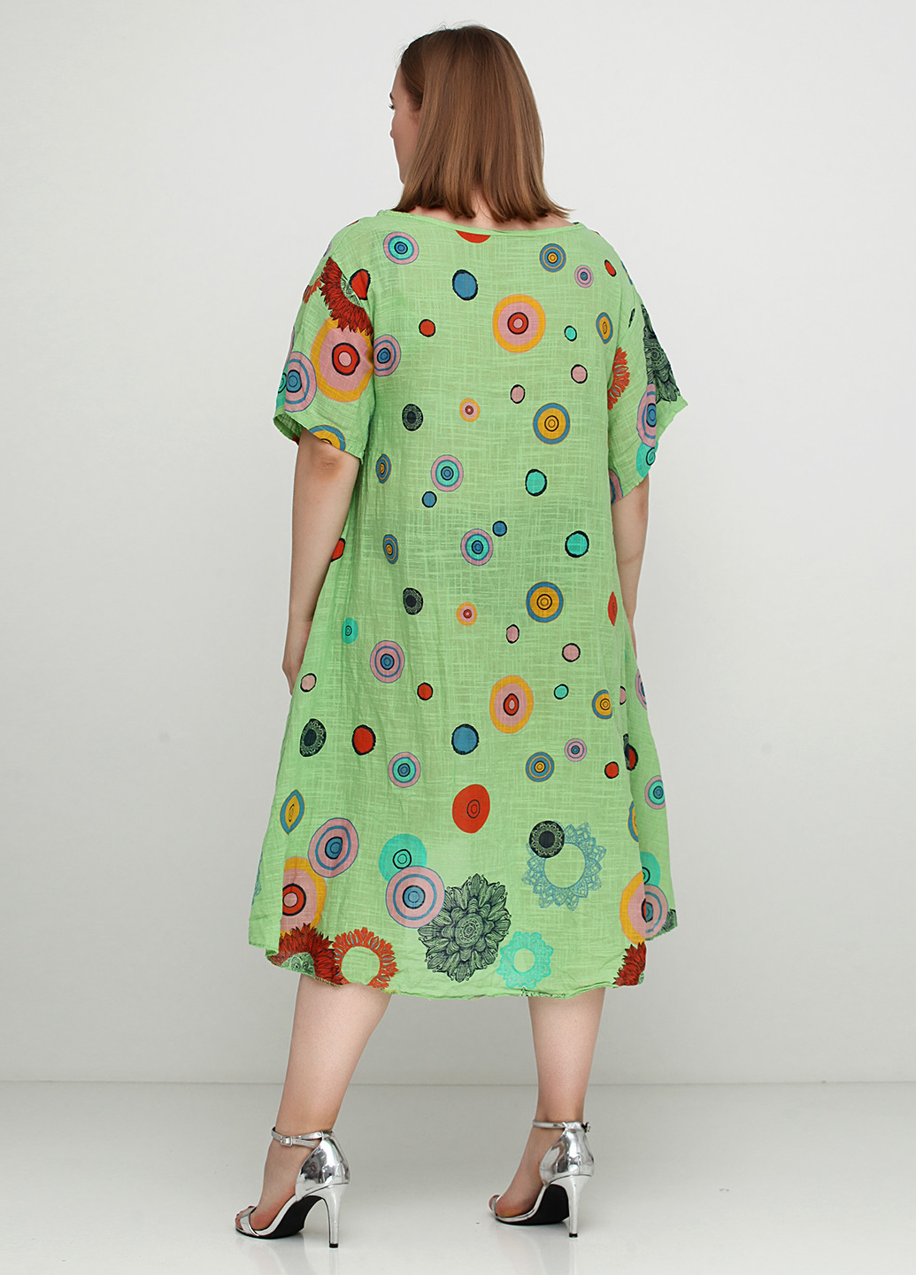 Салатовое кэжуал платье оверсайз Italy Moda с рисунком