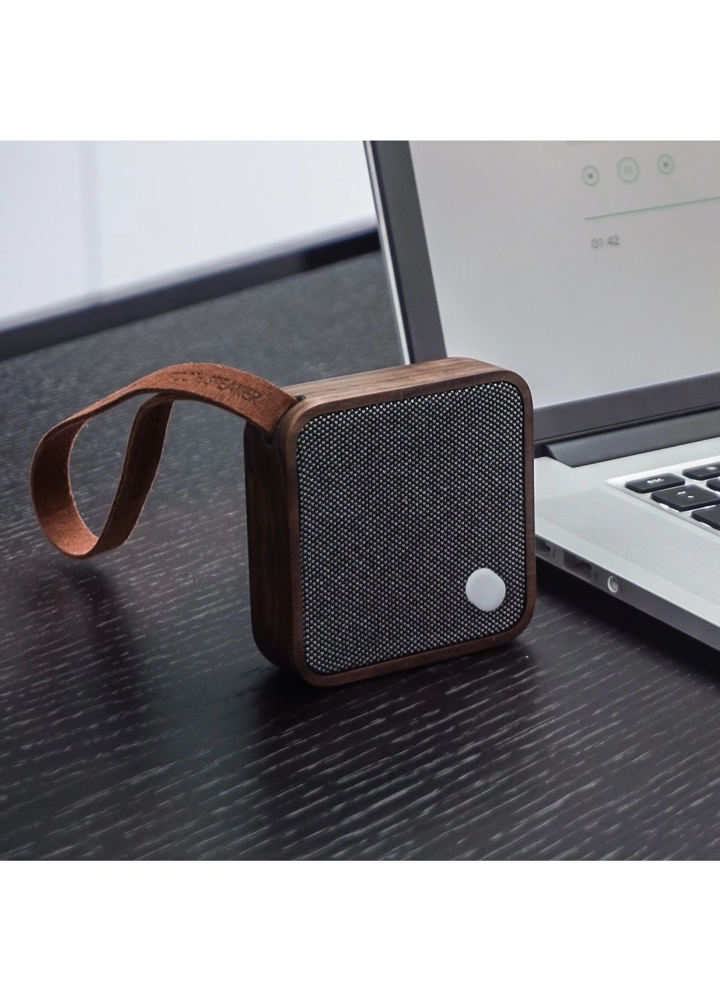 Блутуз-колонка "MI SQUARE" 3 Ватта; дерево горіх Gingko G005WT (219327769)