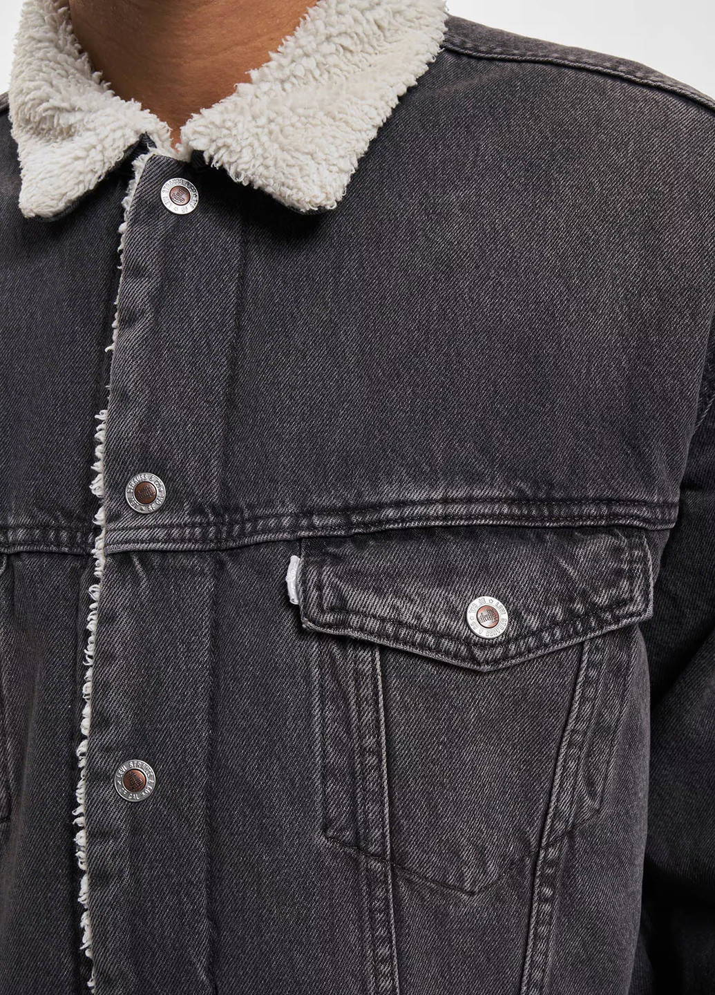 Серая демисезонная куртка Levi's