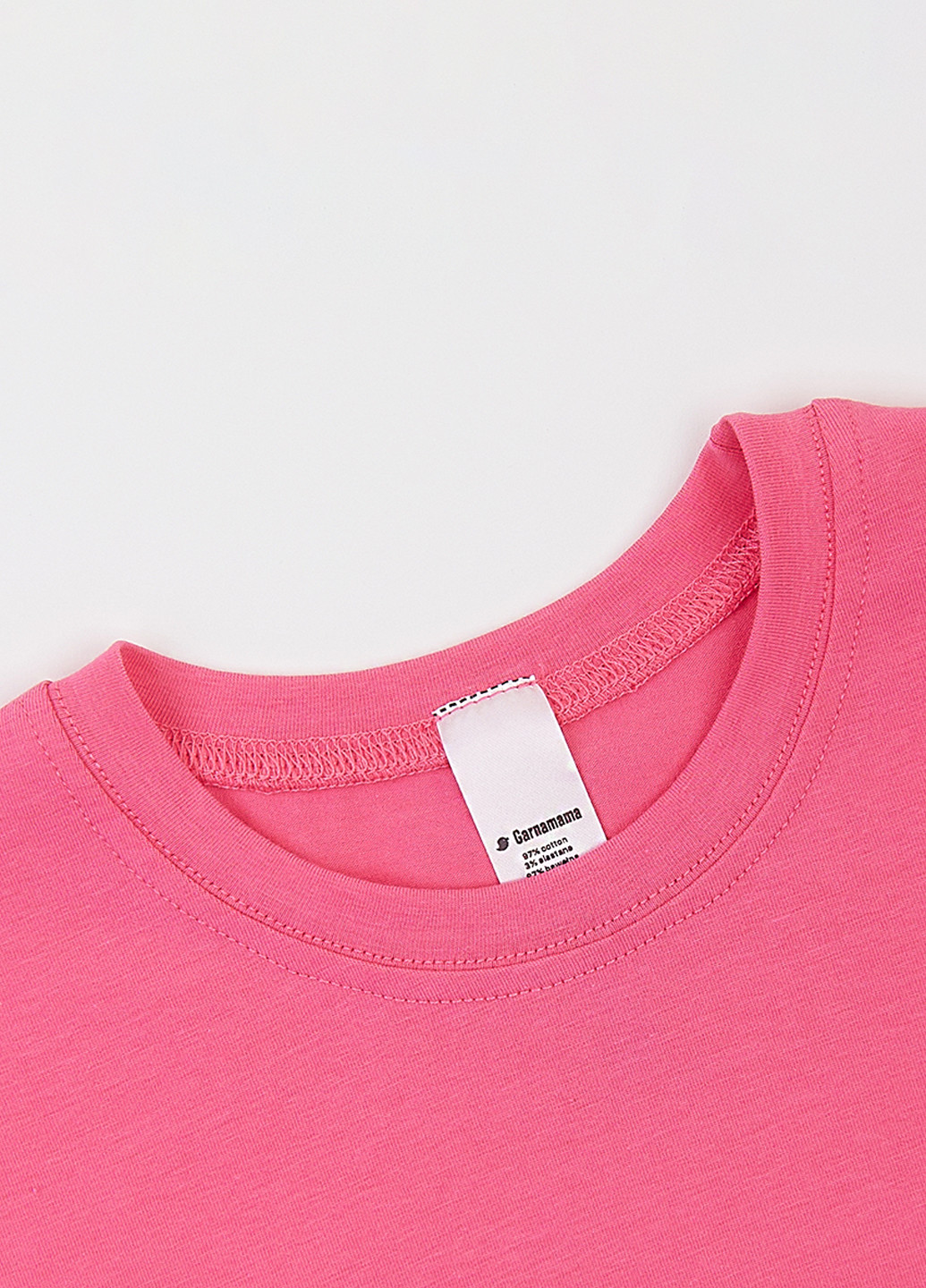 Розовая летняя футболка Garnamama