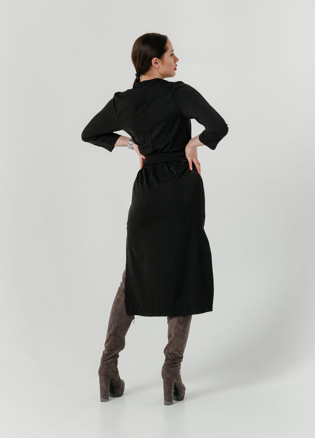 Черное кэжуал платье so-78288-blk на запах Alpama однотонное