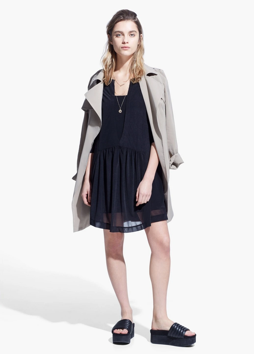 Черное коктейльное платье Mango однотонное