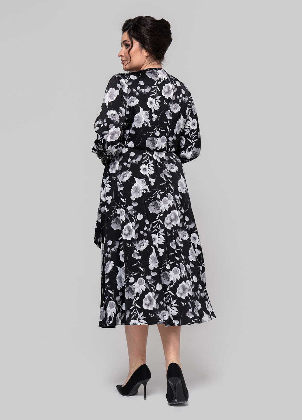 Черное кэжуал платье на запах A'll Posa с цветочным принтом