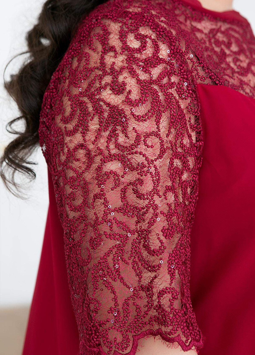 Красное кэжуал коктейльное платье из шифона камалия темно-красное Tatiana однотонное