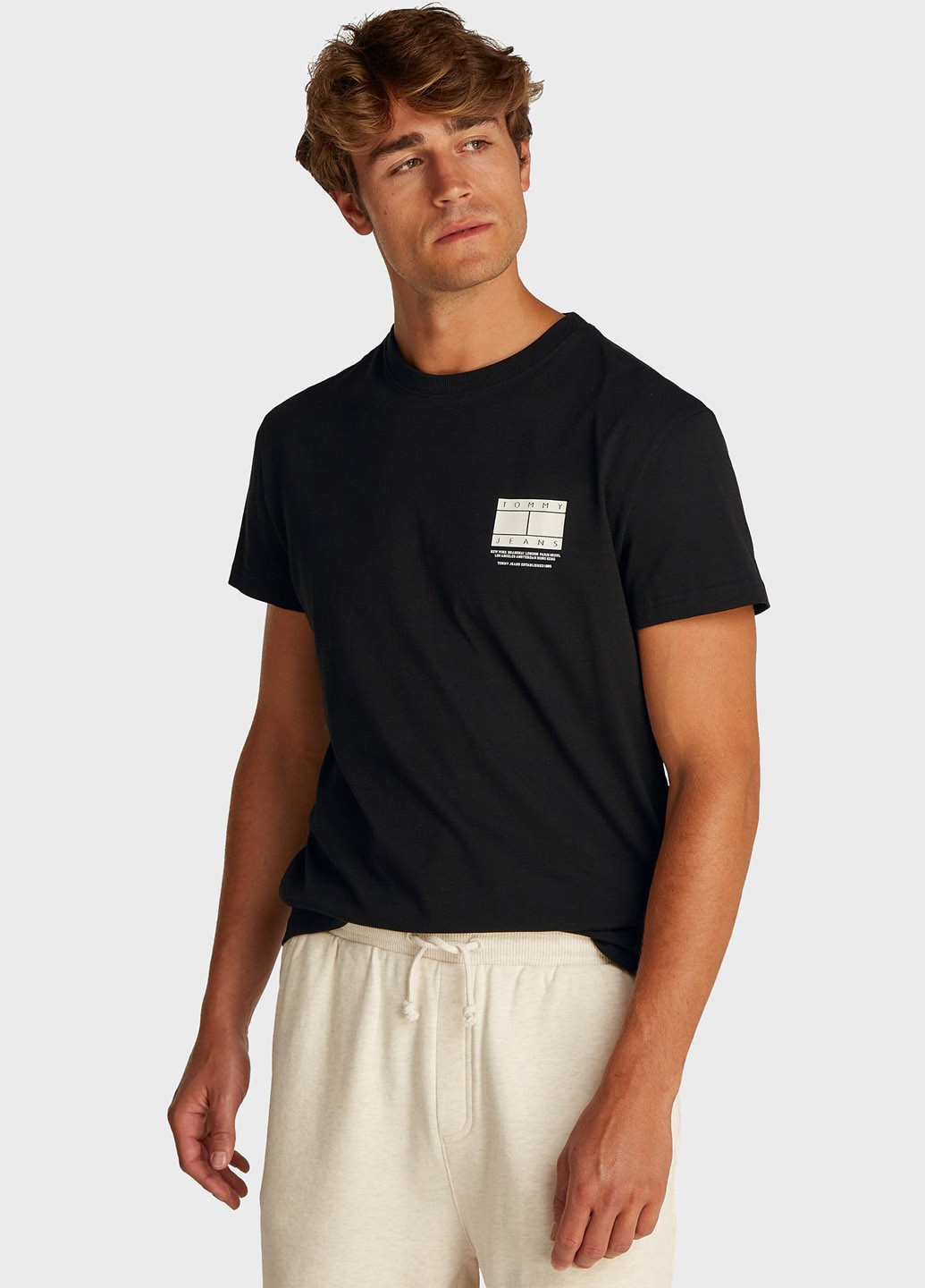Чорна футболка Tommy Jeans