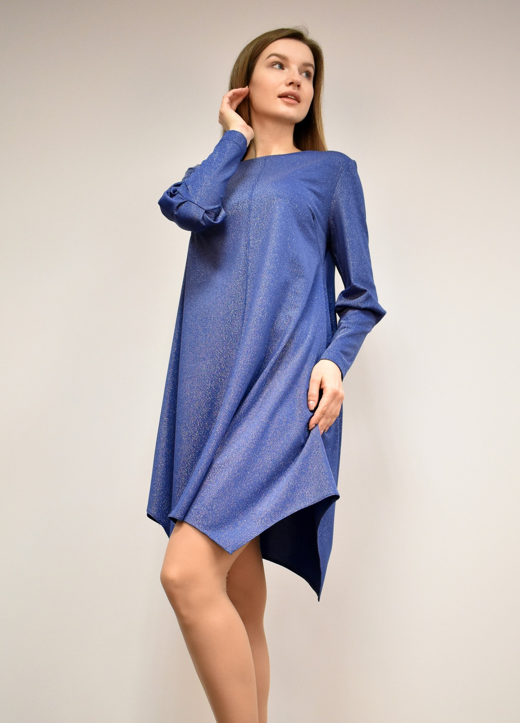 Синя вечірня сукня з трикотажу з люрексом, синя, однотонна. Anna Dali однотонна