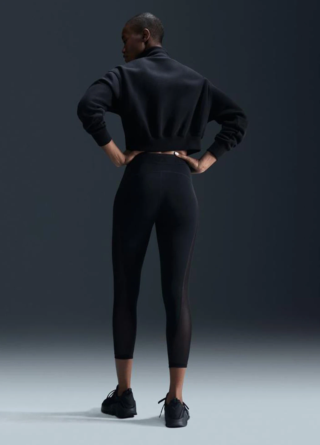 Черные демисезонные леггинсы fn4981-010 Nike