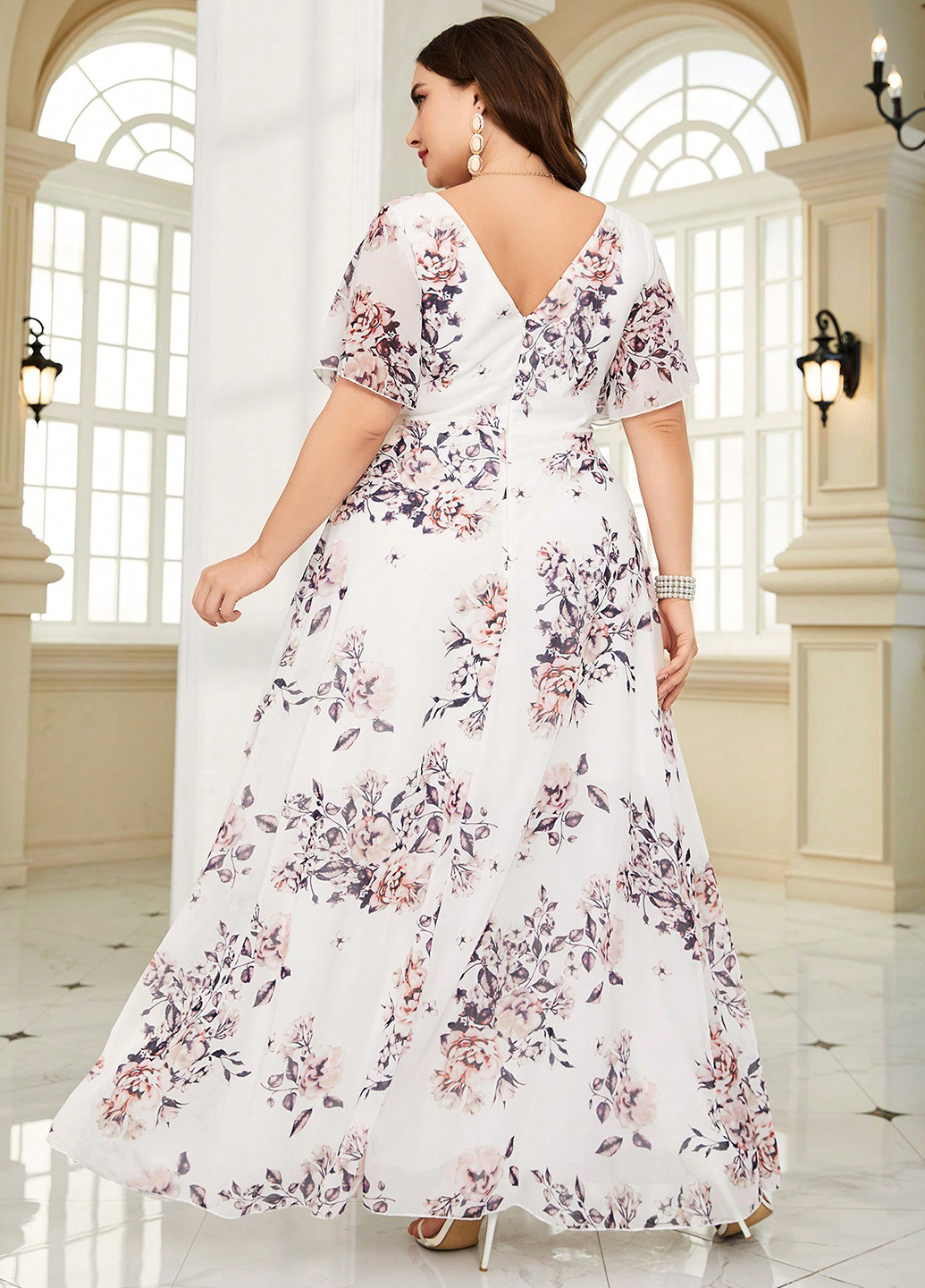 Кремовое праздничный платье а-силуэт SHEIN с цветочным принтом