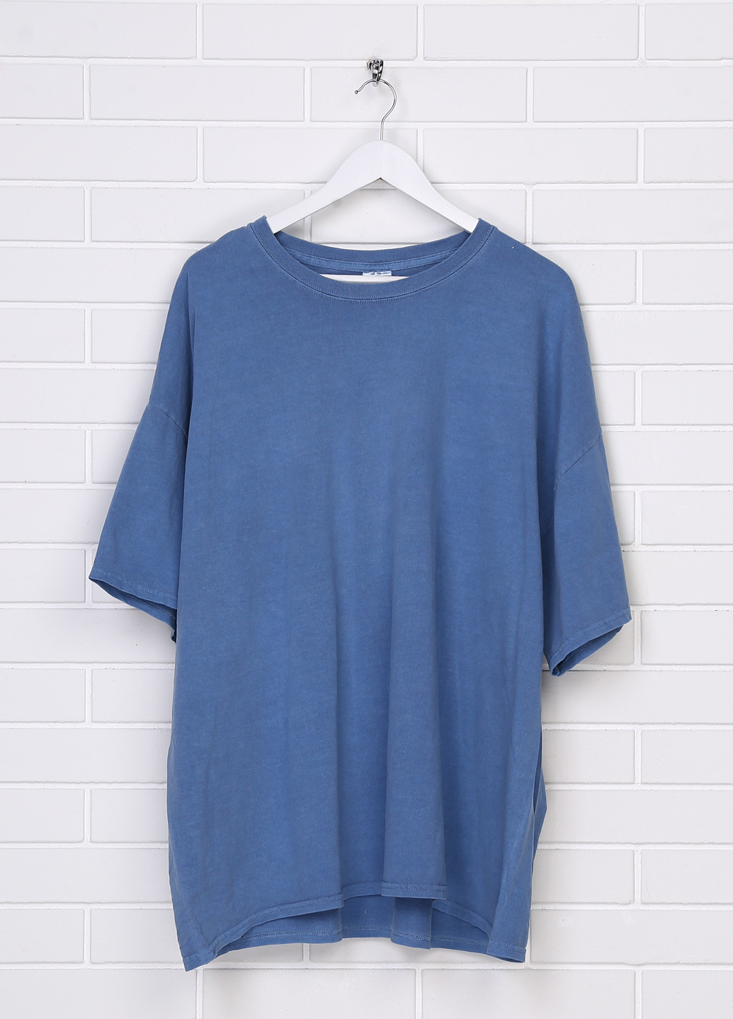Светло-синяя летняя футболка Gildan