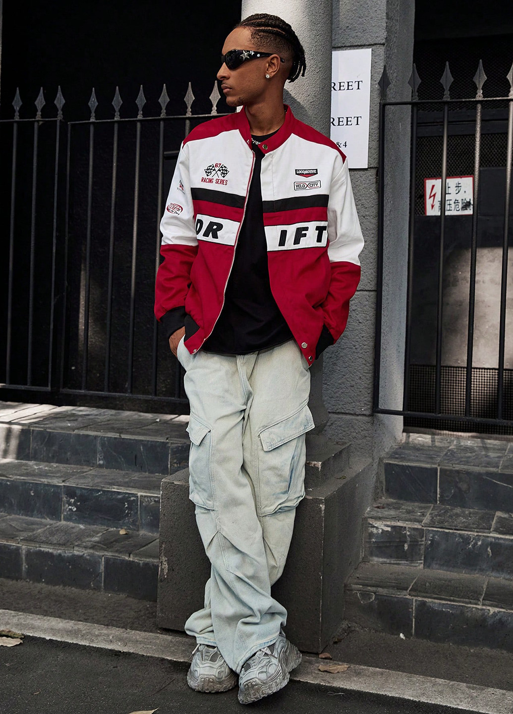 Червона демісезонна куртка SHEIN