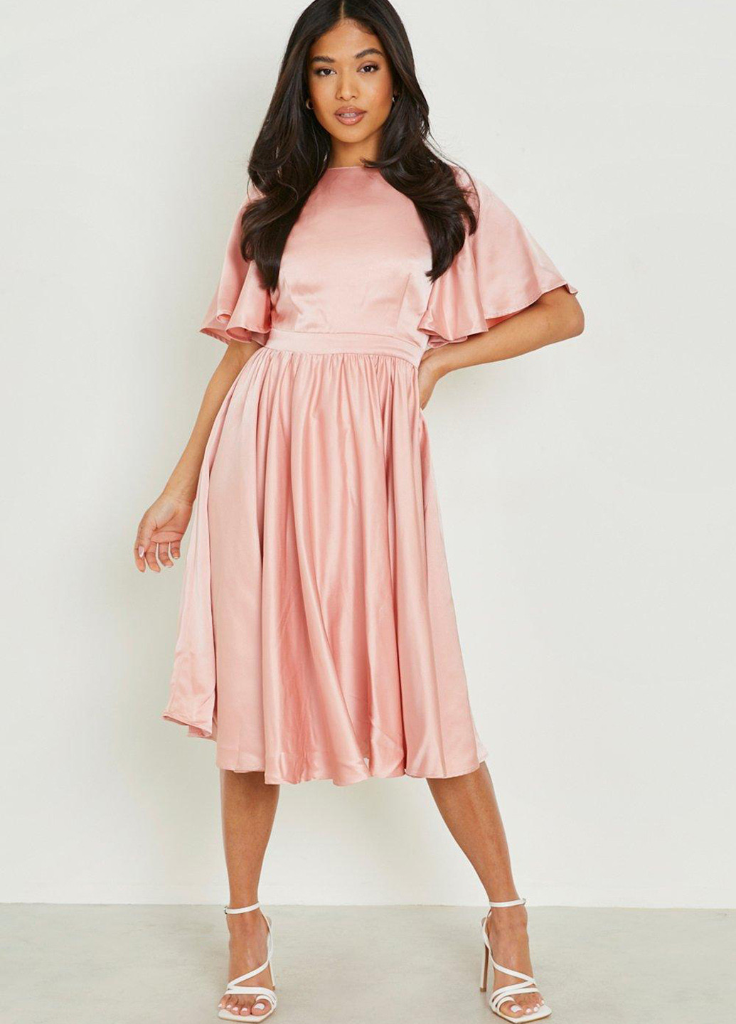 Пудрова кежуал, коктейльна сукня кльош Boohoo однотонна