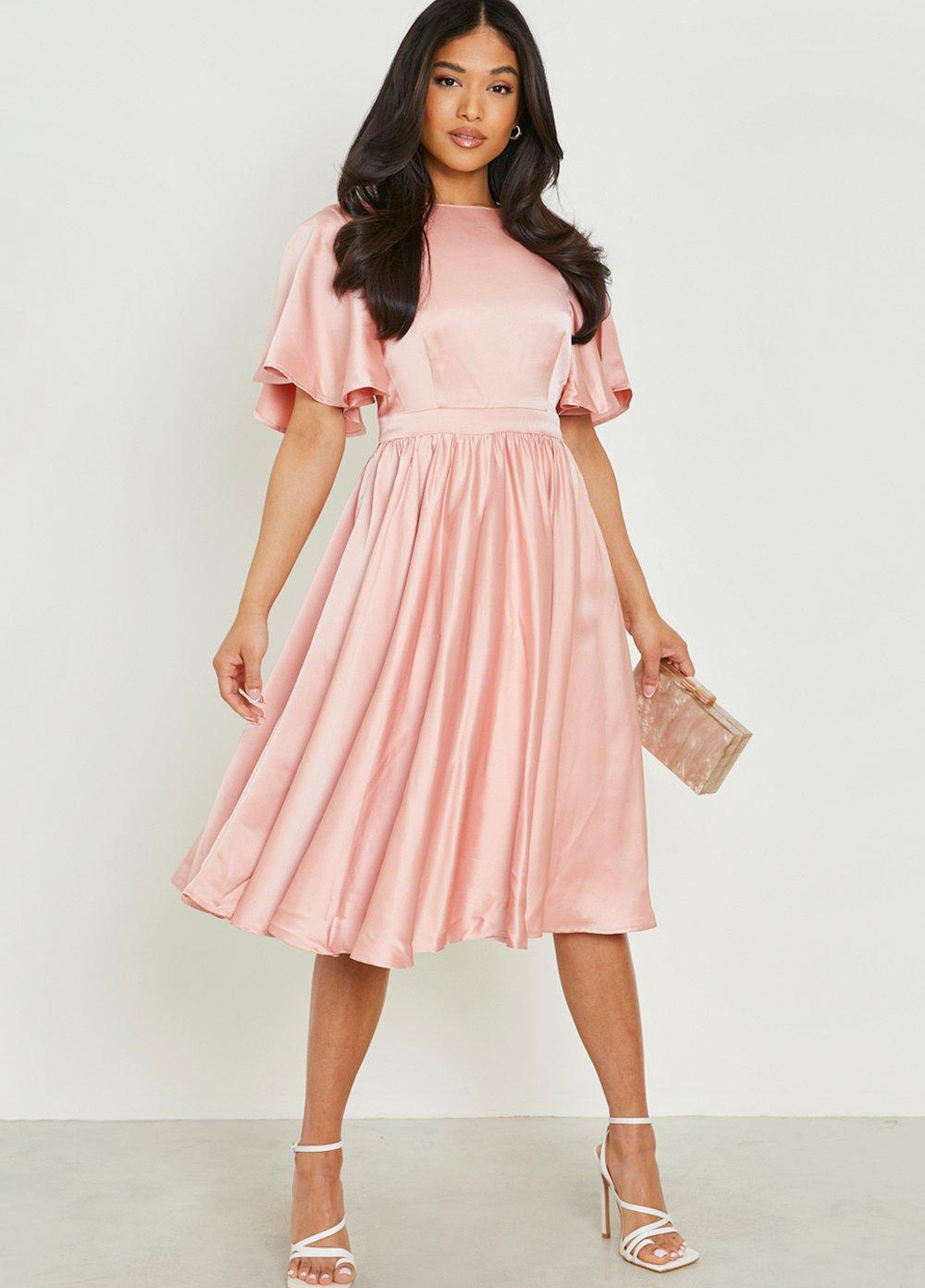 Пудрова кежуал, коктейльна сукня кльош Boohoo однотонна