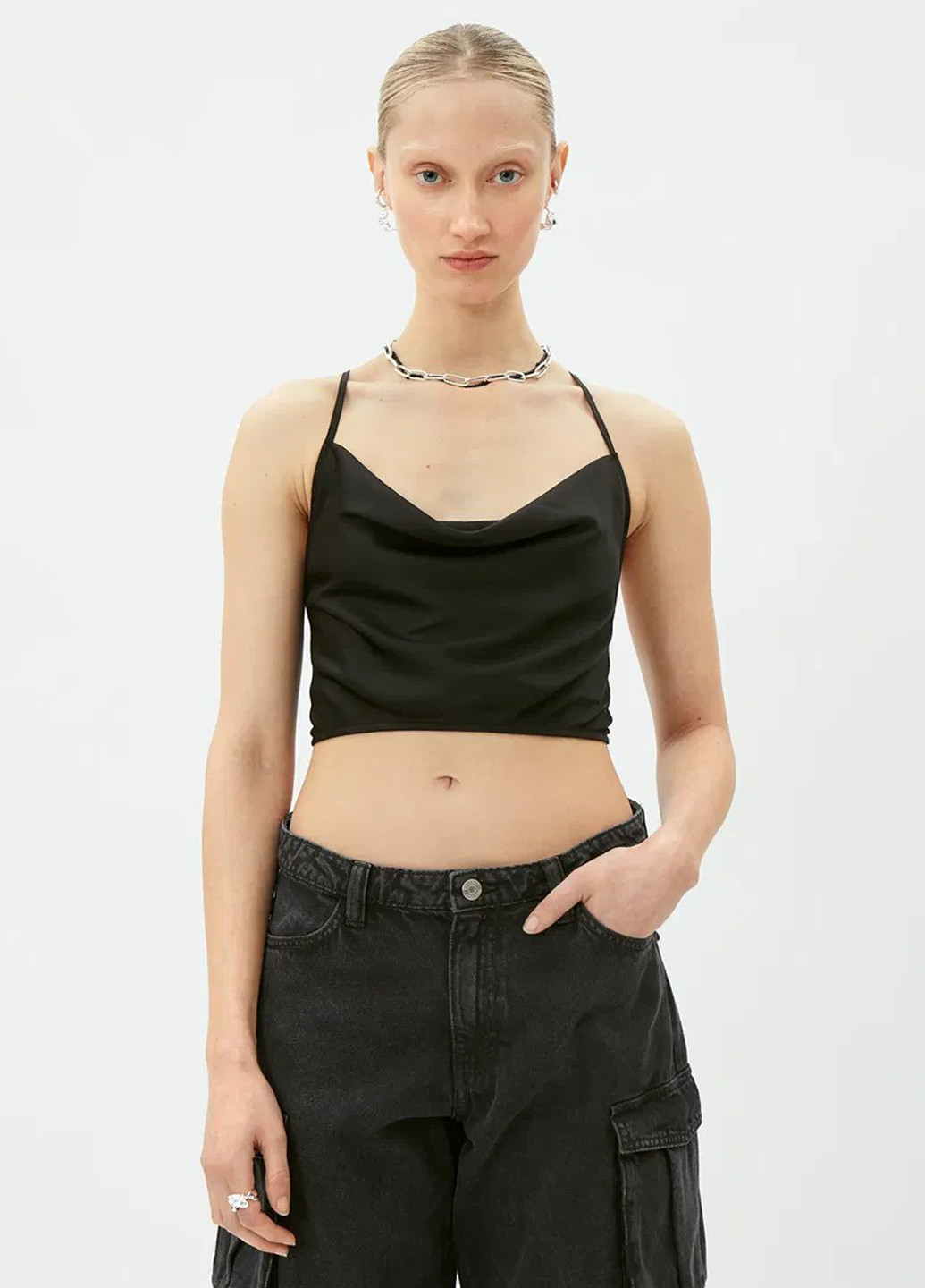 Топ Weekday (349729340)