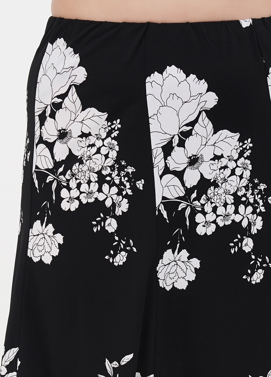 Черная кэжуал цветочной расцветки юбка Minus