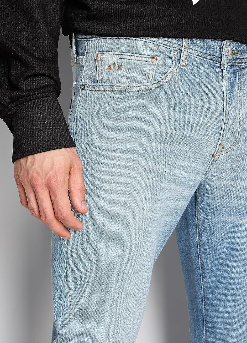 Голубые демисезонные слим джинсы Armani Exchange